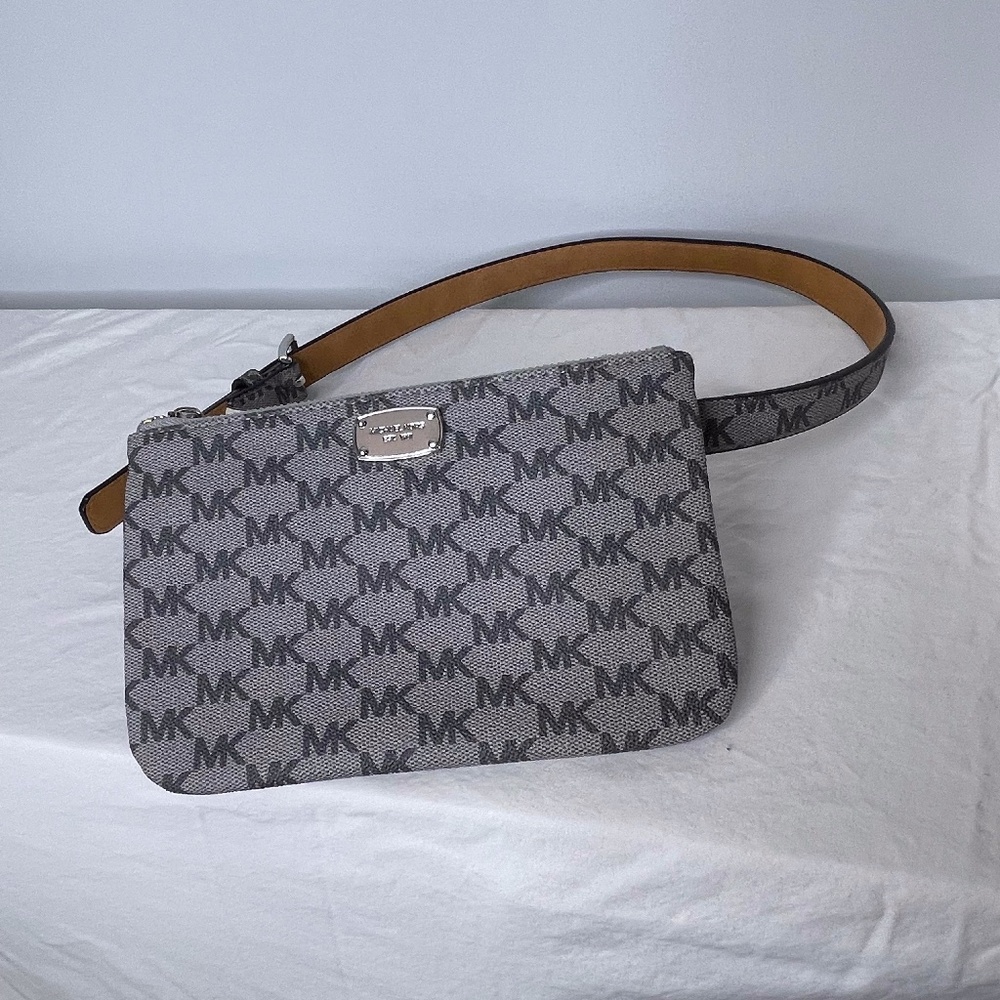 MICHAEL Michael Kors Belt Bag Medium Grey Logo Print Vegan Leather New With Tags